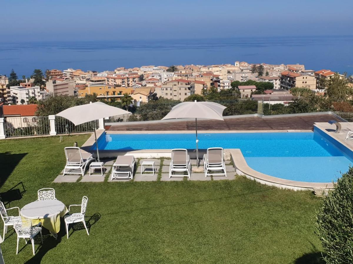 Appartamenti Borgo Panoramico N 4 Tropea Exterior foto